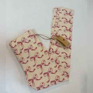 Pink Chicken Cream Leggings with Pink Bow Print NWT